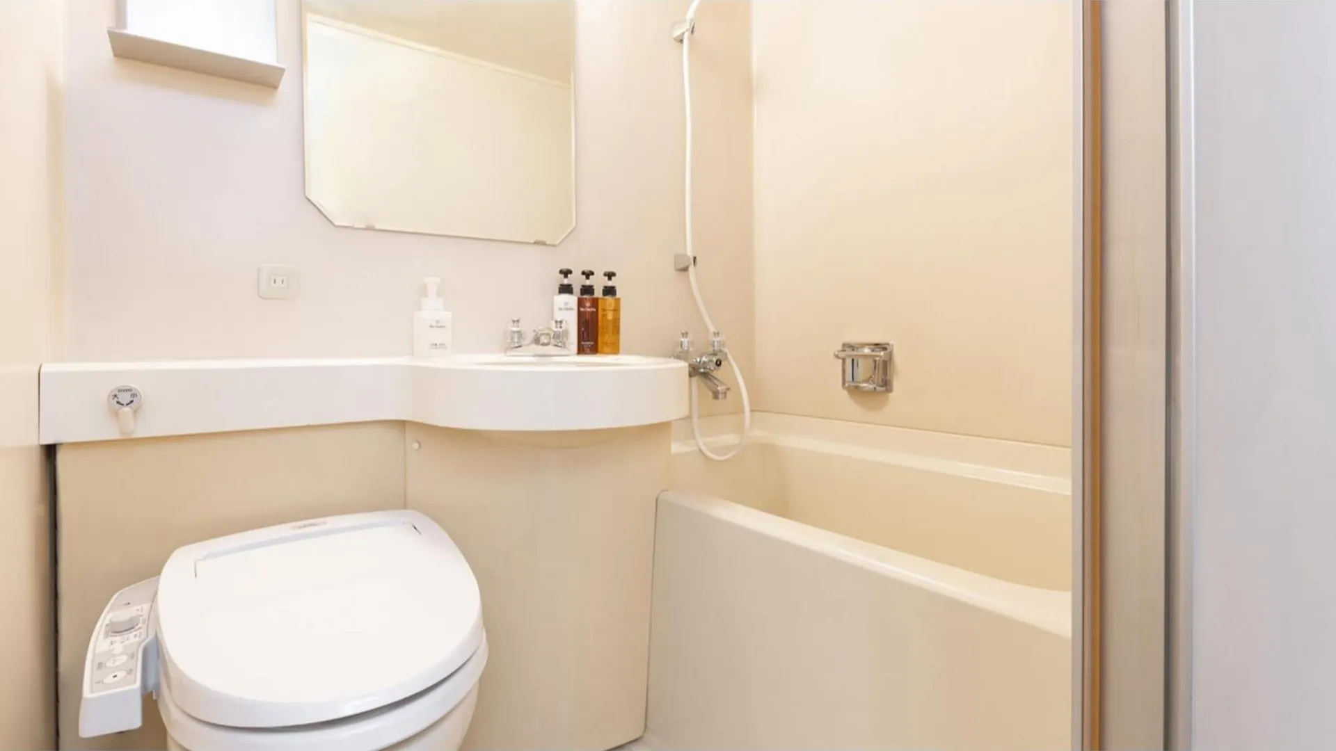 Hotel The Onefive Osaka Namba Dotonbori - Vacation Stay 51555V Japan